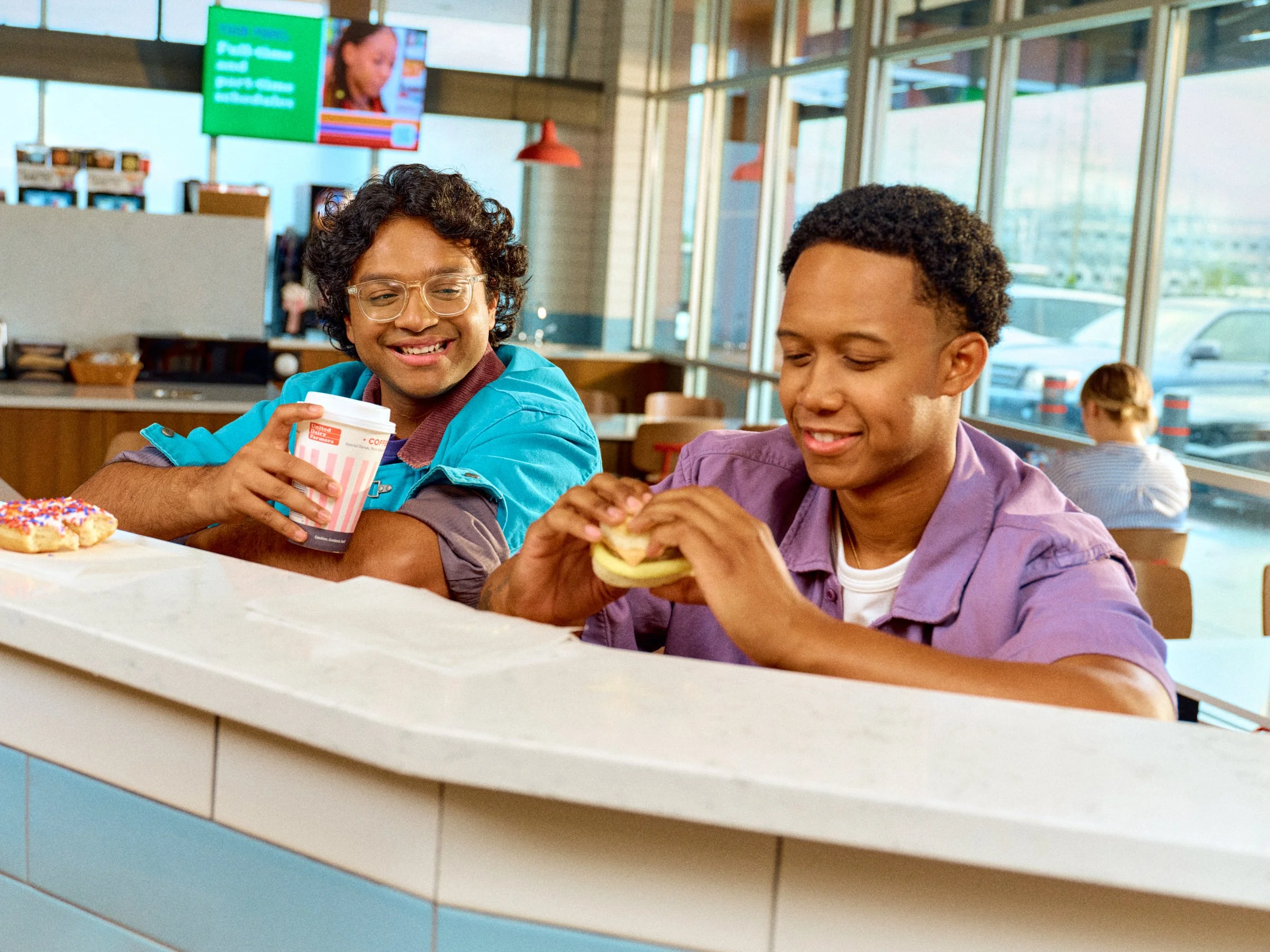 UDFBrand_06252626_PARLOR COUNTER & TABLE_2133_F_F-web.jpg