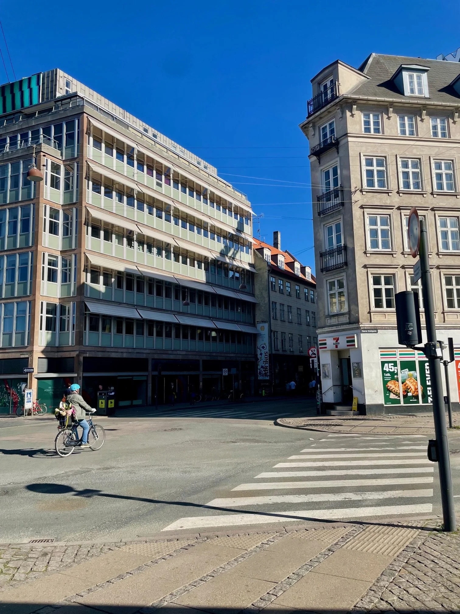 Mit lokale ligger meget tæt på Nørreport station - du skal blot ned ad Nørregade.