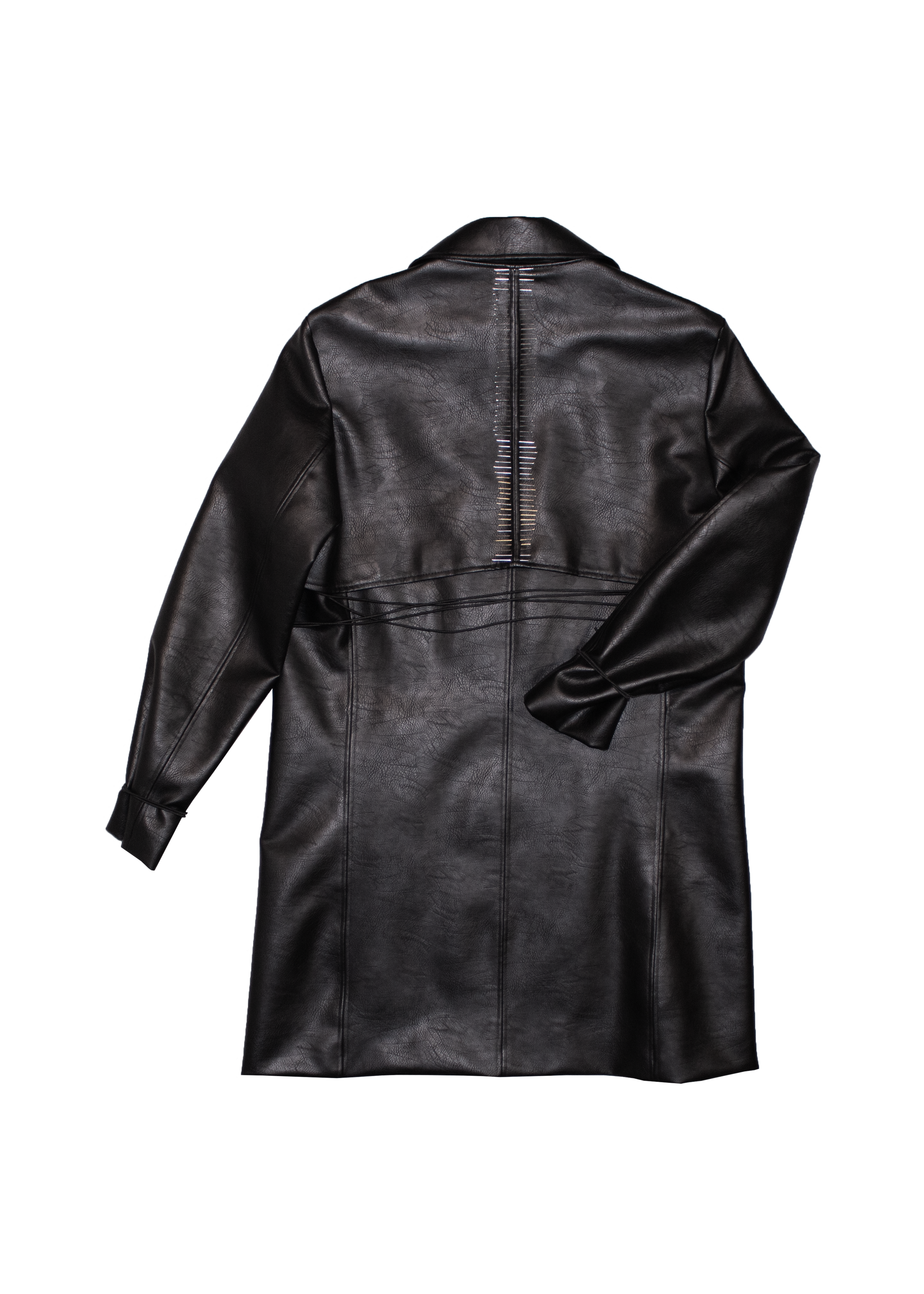 GABARDINA SILUETA ESP SIN FONDO.png
