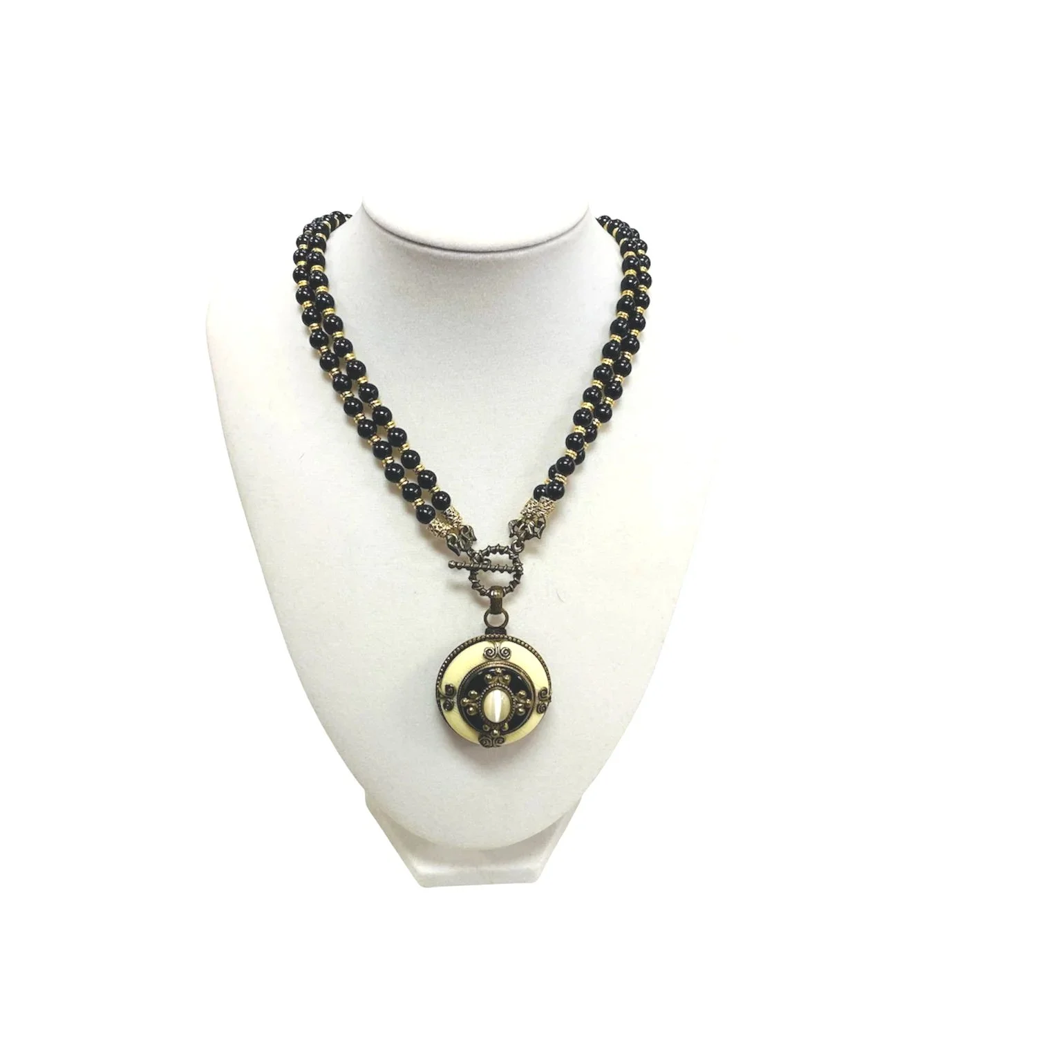 EVOCATEUR NECKLACE