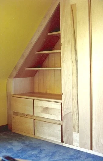 ash fitted bedroom storage 