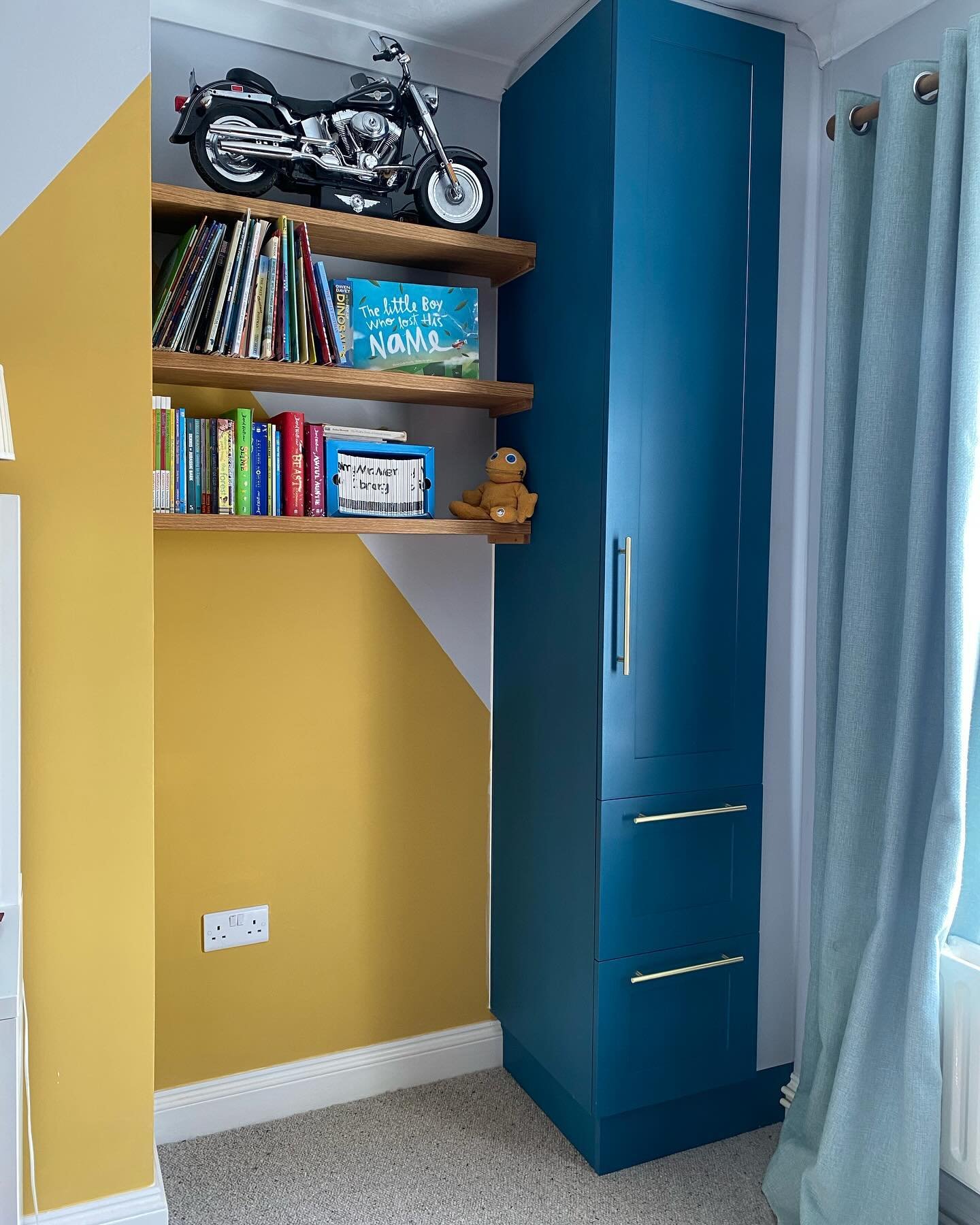 Our stunning royal blue wardrobes fully fitted and looking splendid! #bluewardrobe #fittedcabinet #furnituremaker #sprayedfurniture