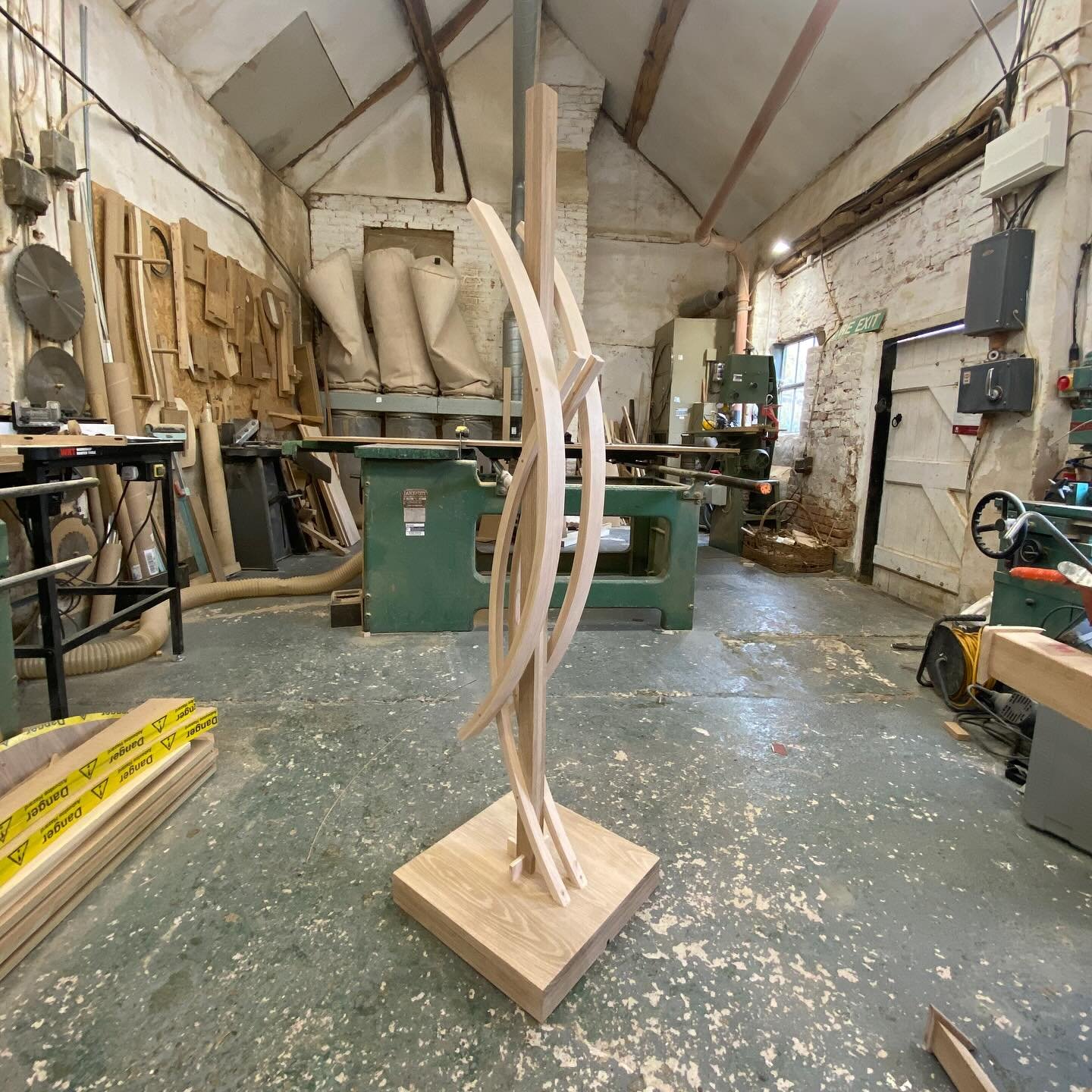 A quick look at our new &lsquo;Barebow&rsquo; lamp made in oak and steam bent maple. Ready for a coat of oil before heading south to be on display at @craftinfocus which is taking place at @rhswisley from Thursday 6th to Sunday 9th November.

#furnit