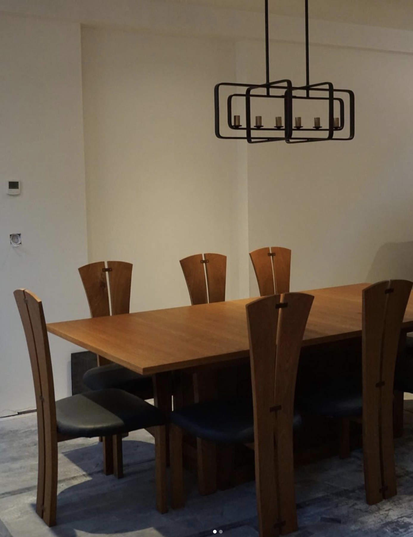 leon 8 - 24 seater pedestal dining table in fumed oak