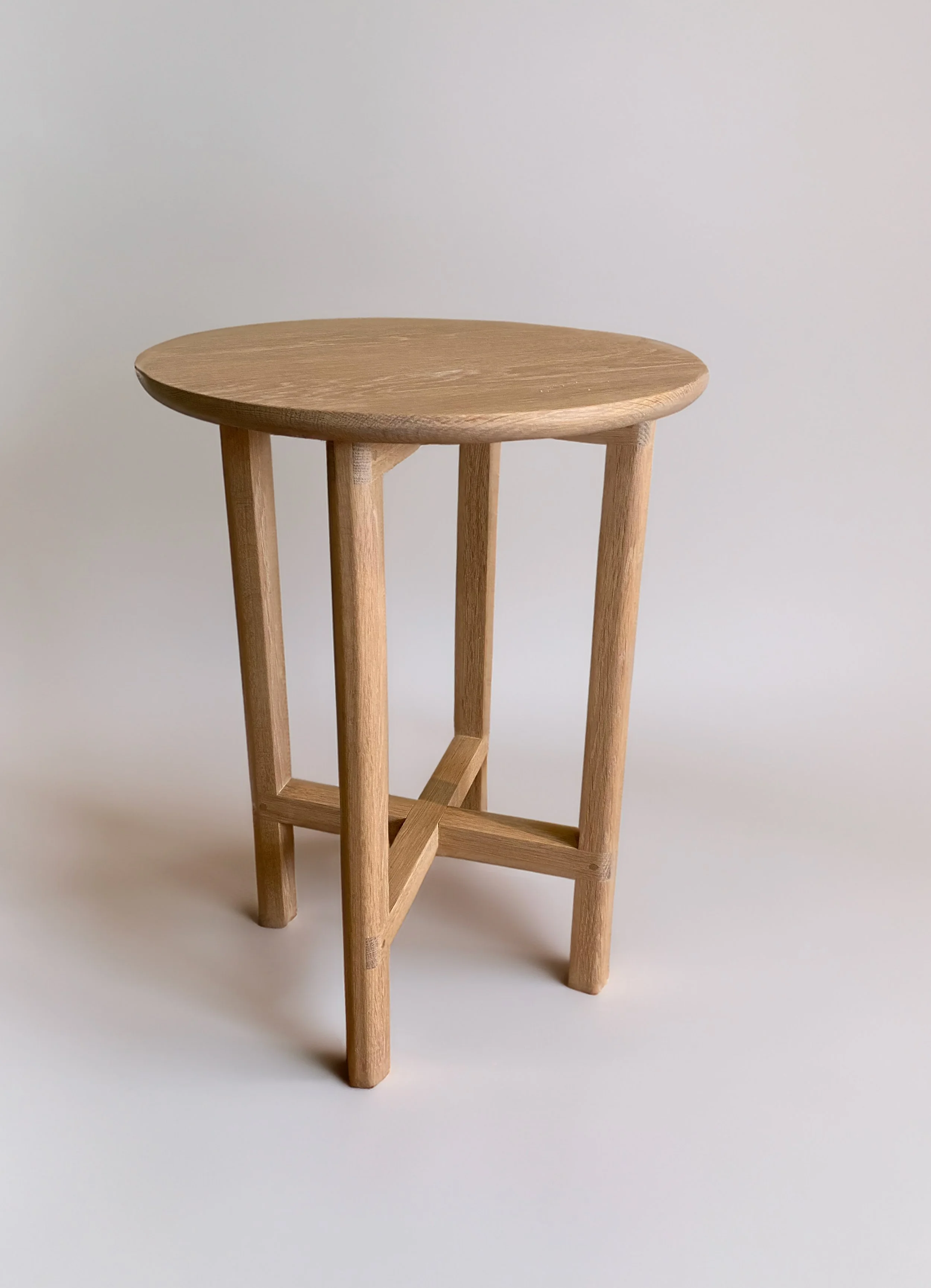 Elli side table