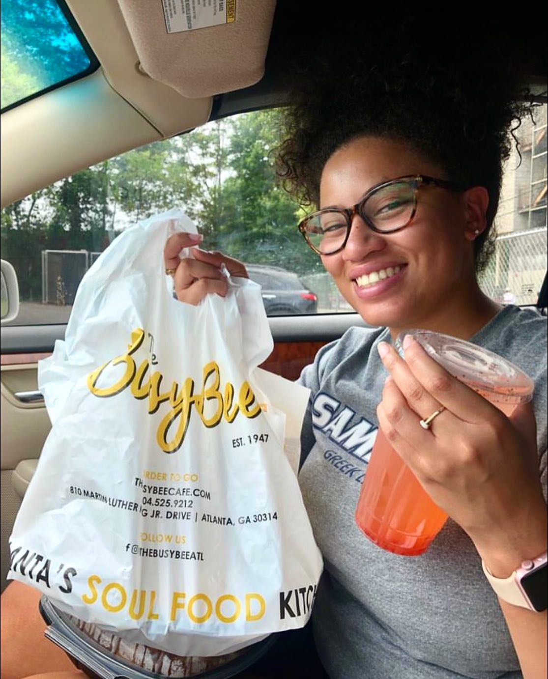 It&rsquo;s #BusyBee All Weekend Long! 🐝 Order Now Online At TheBusyBeeCafe.com 
.
.
.
.
.
.
#ATL #Atlanta #SoulFood #AtlantaRestaurant #AtlantaEats #Foodie #ATLEats #AtlantaFood #AtlantaLife #AtlantaFoodie #FriedChicken #ATLFoodie #ATLFood #TheBusyB