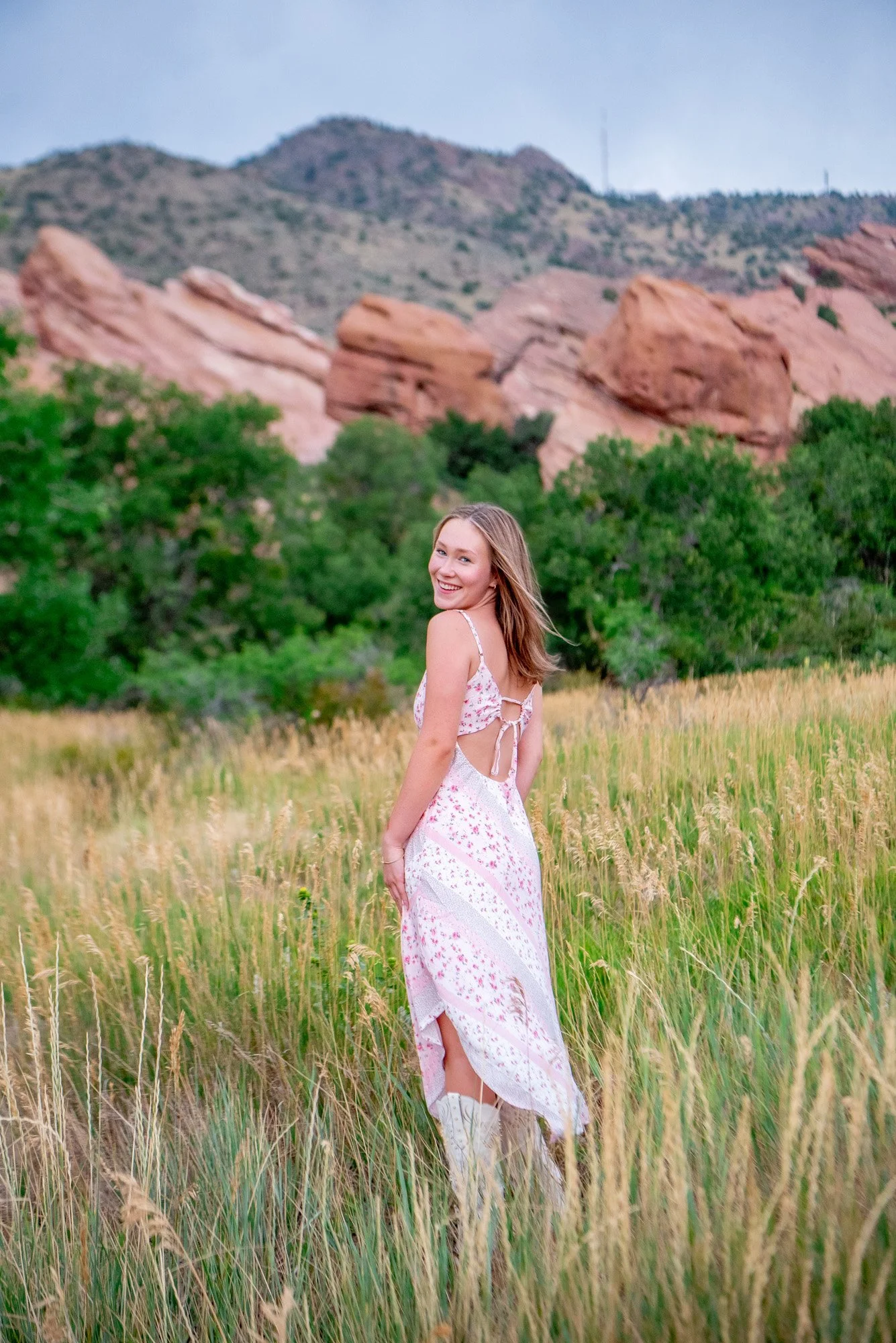 red-rocks-senior-portraits-colorado-017.jpg