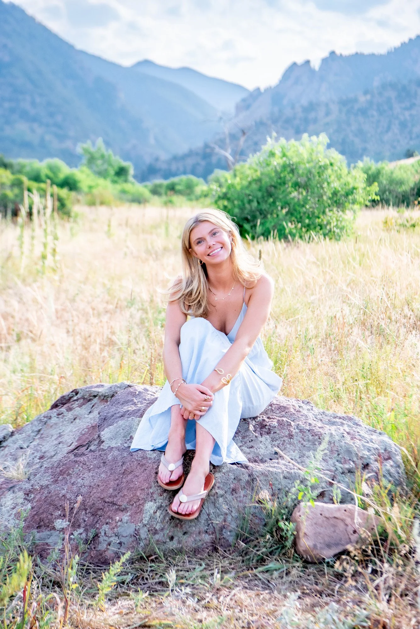 south-mesa-trailhead-senior-portraits-014.jpg