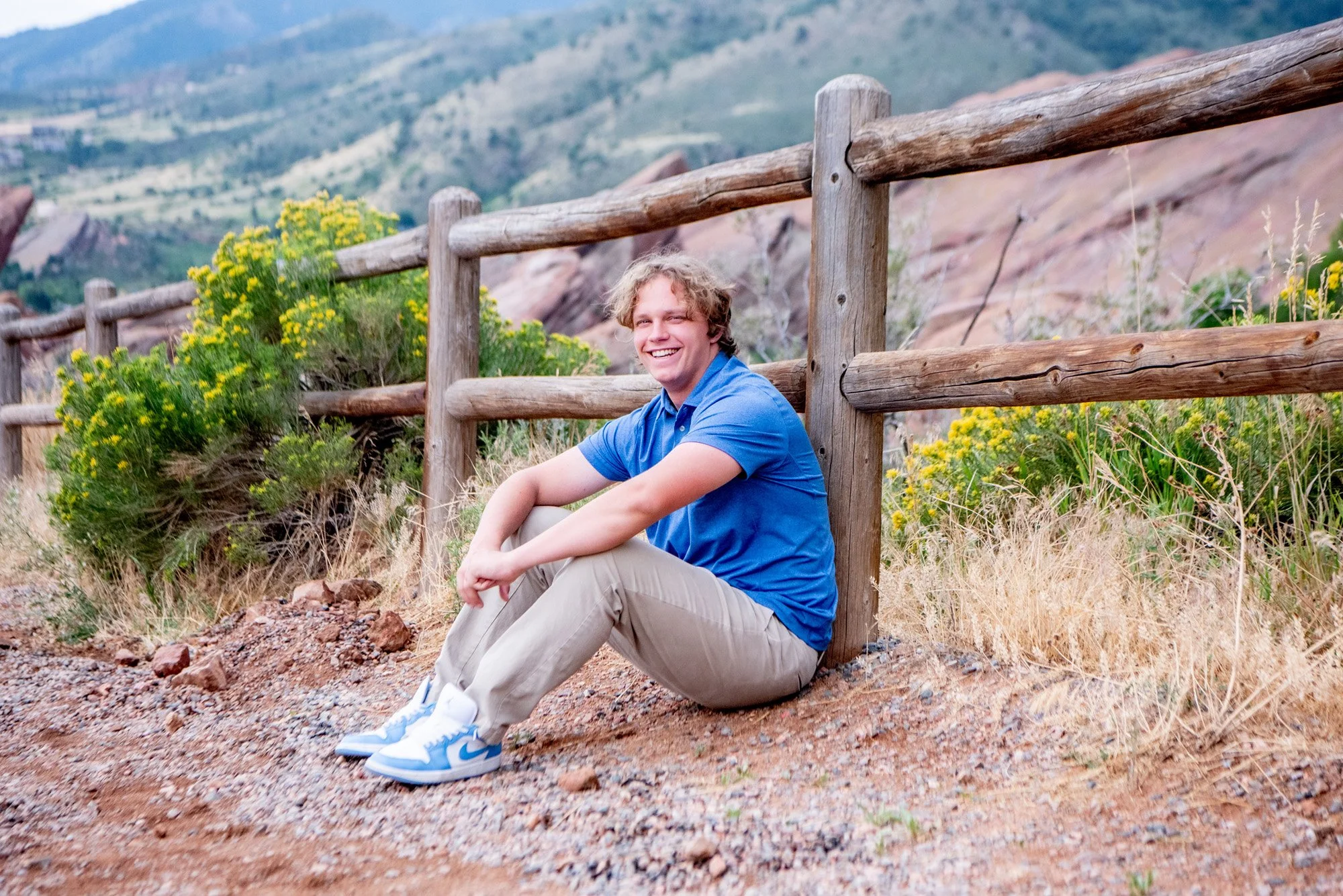 red-rocks-senior-portraits-colorado-012.jpg