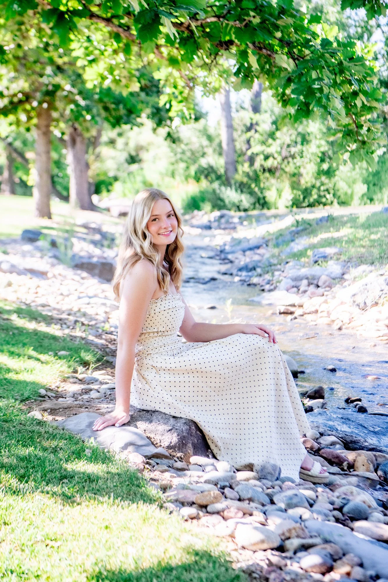 hudson-gardens-denver-senior-portraits-036.jpg
