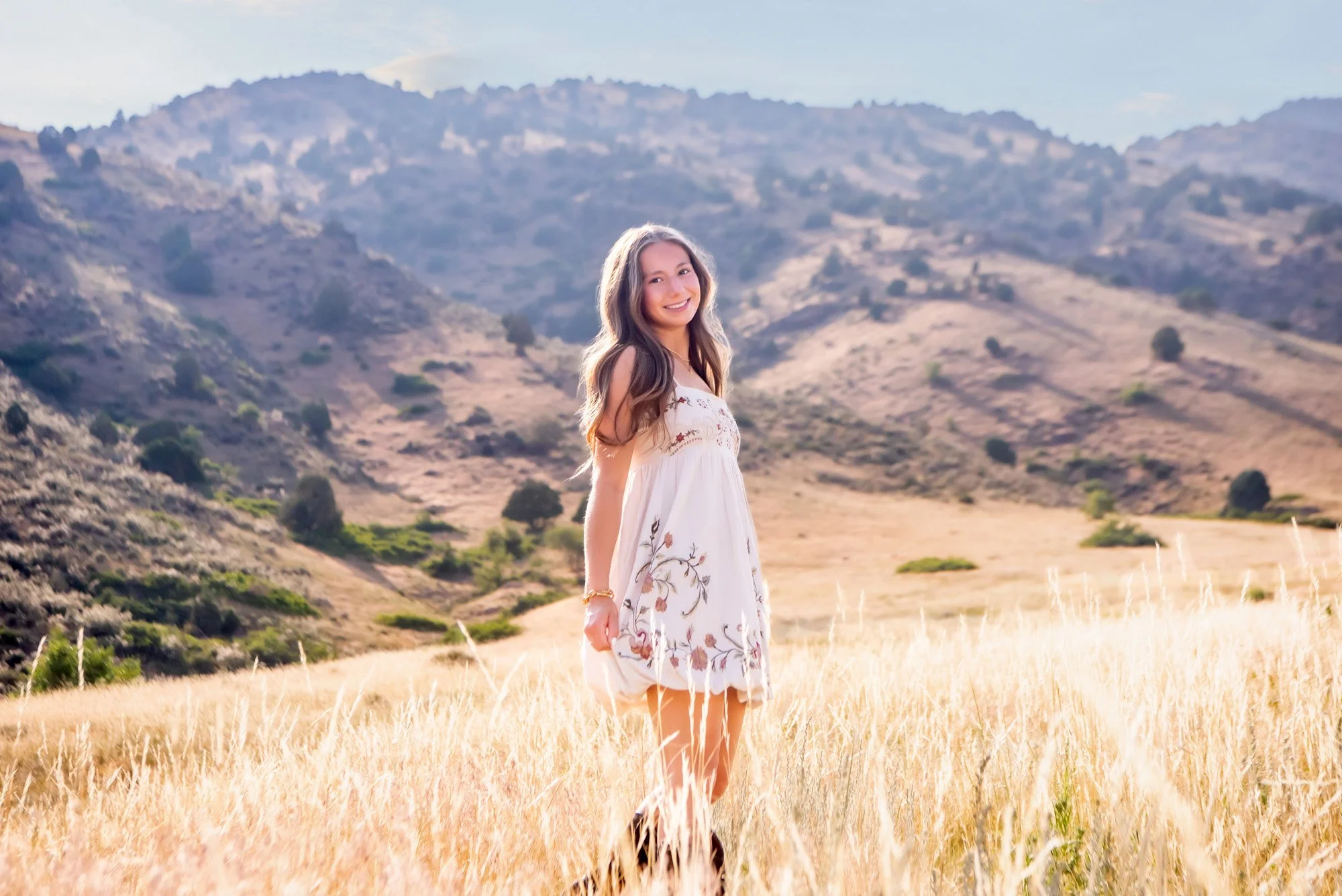red-rocks-senior-portraits-colorado-010.jpg