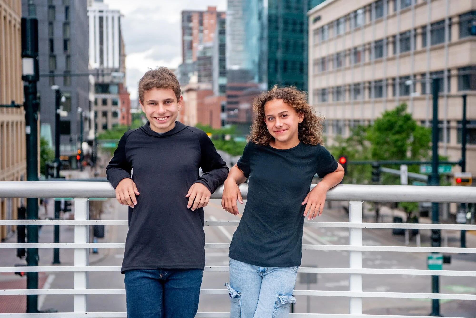 lodo-downtown-denver-senior-portraits-015.jpg