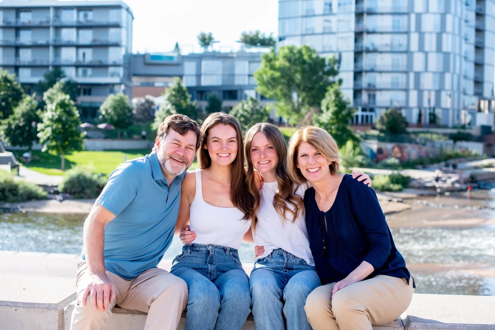 lodo-downtown-denver-senior-portraits-010.jpg