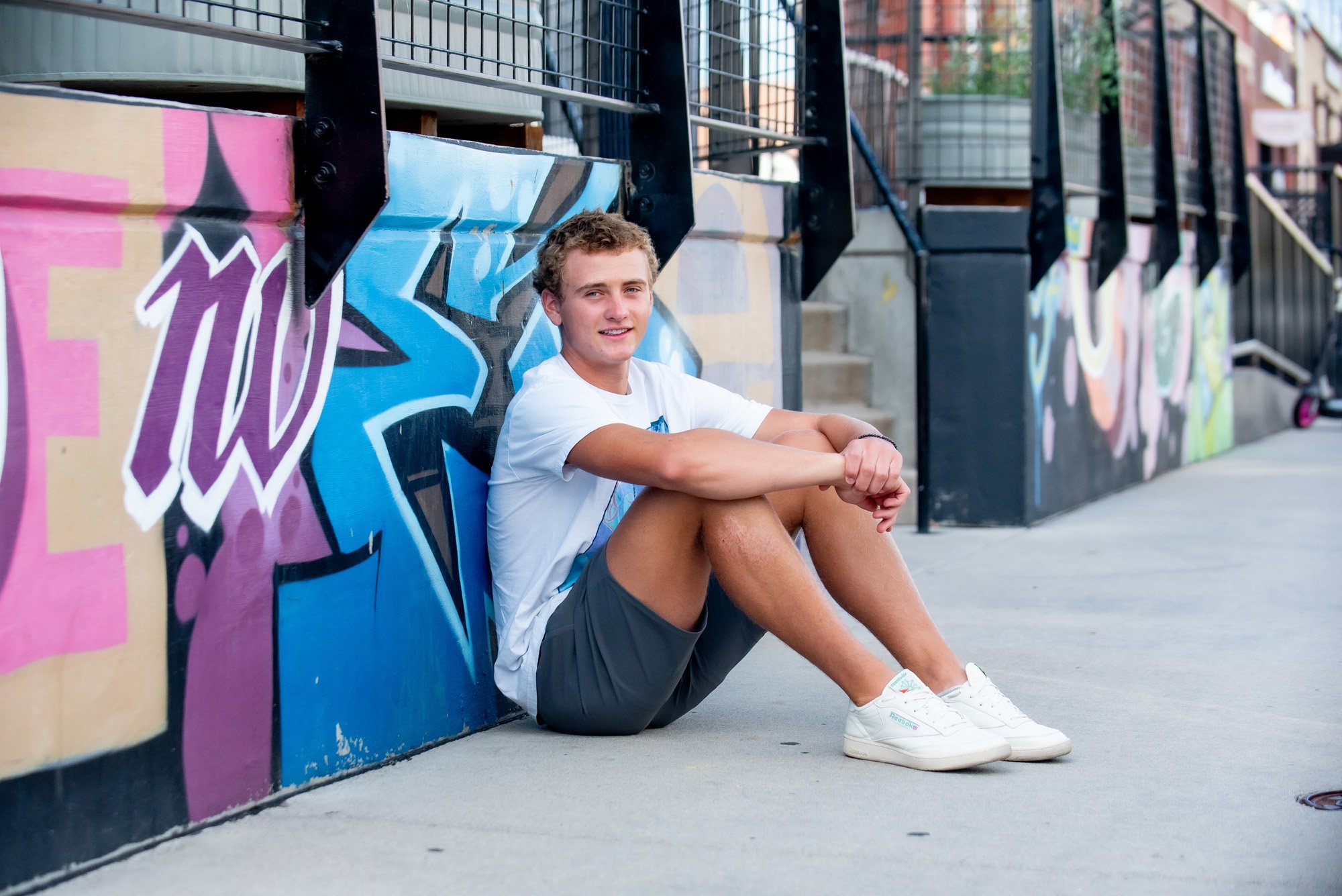 lodo-downtown-denver-senior-portraits-012.jpg