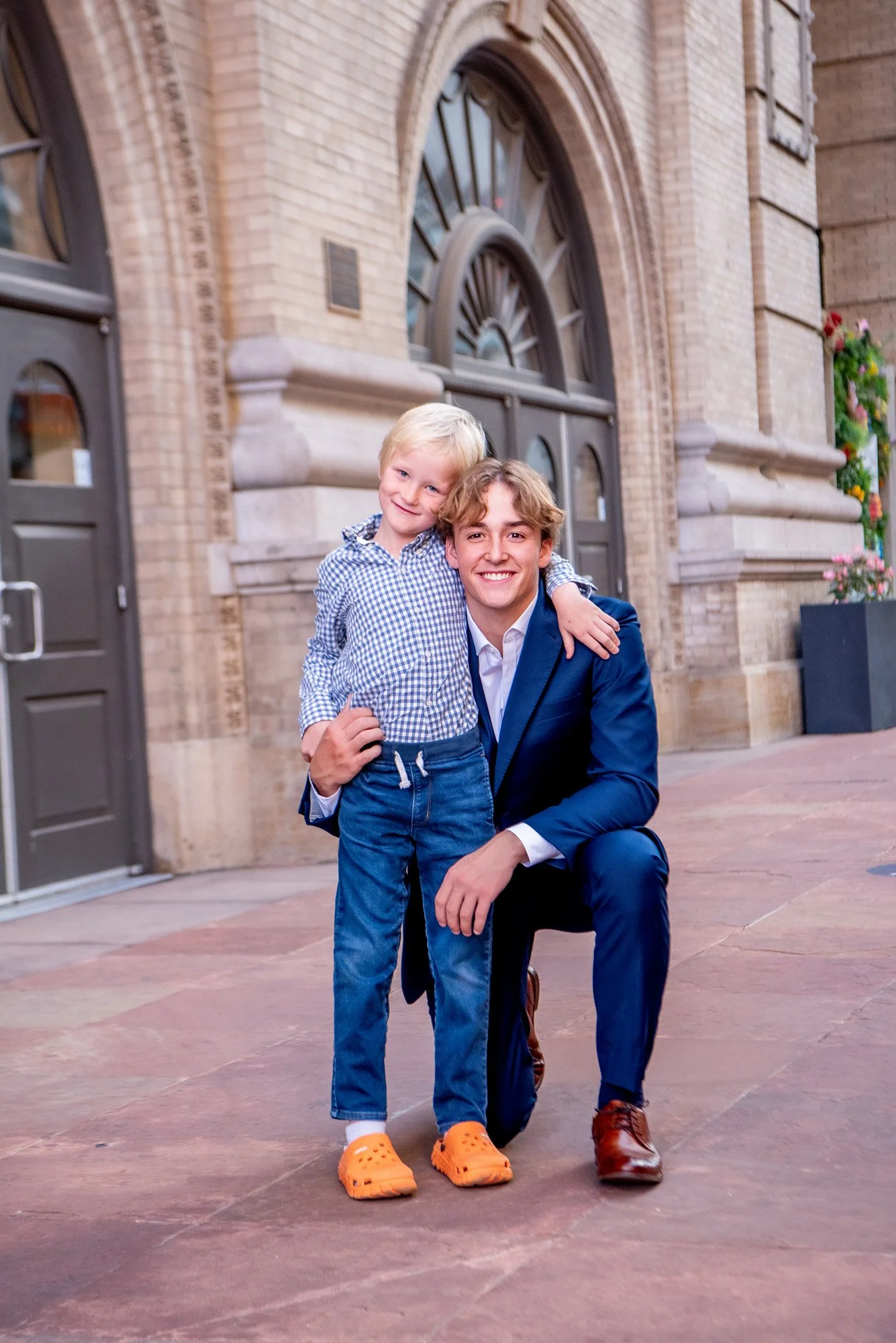 lodo-downtown-denver-senior-portraits-018.jpg