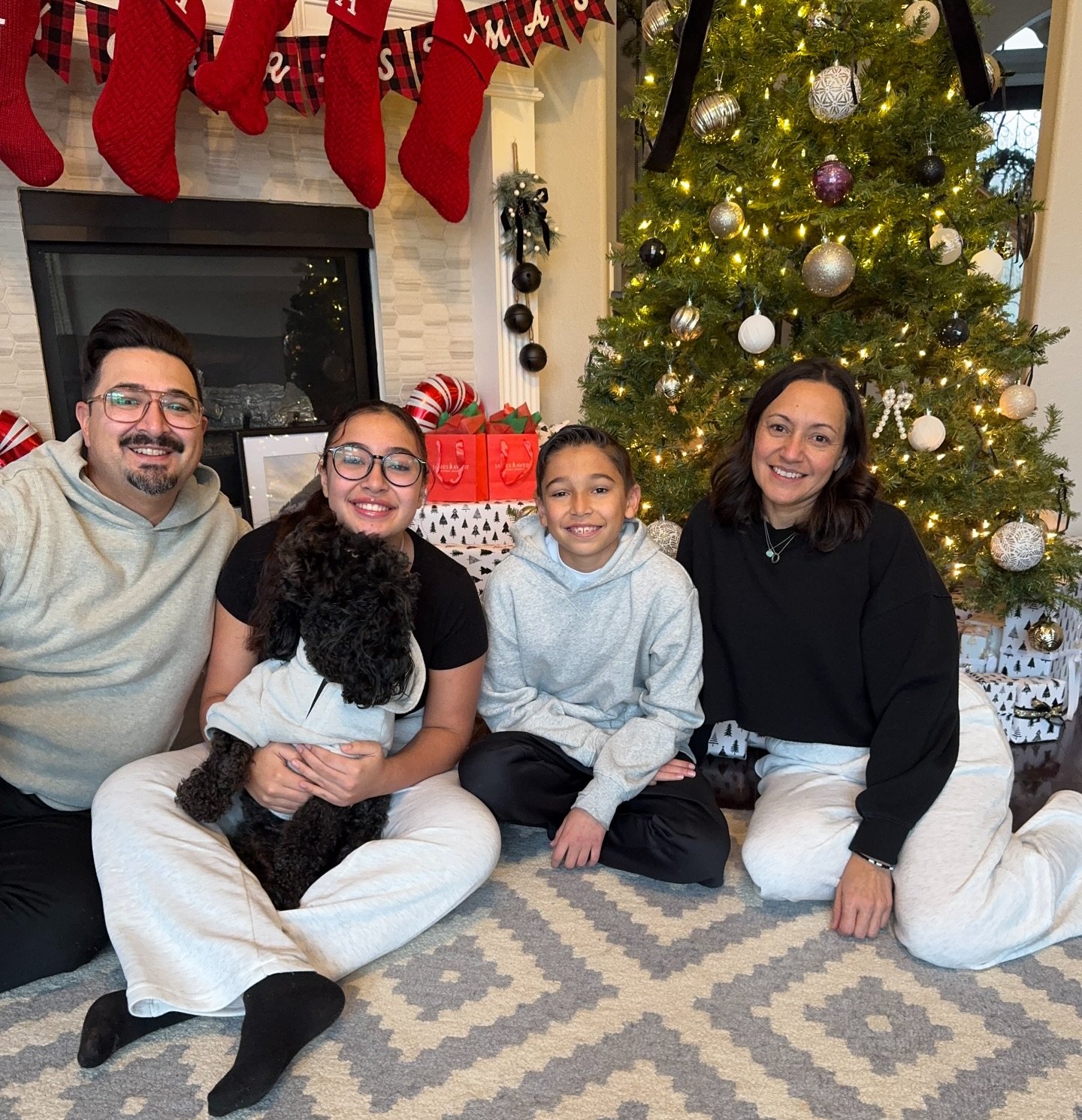 Merry Christmas from the Pe&ntilde;a fam!