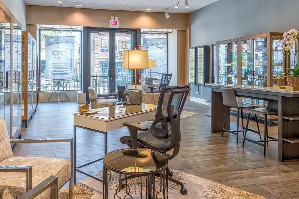 GLIMPSE VISION > F/T Optician - Hinsdale IL