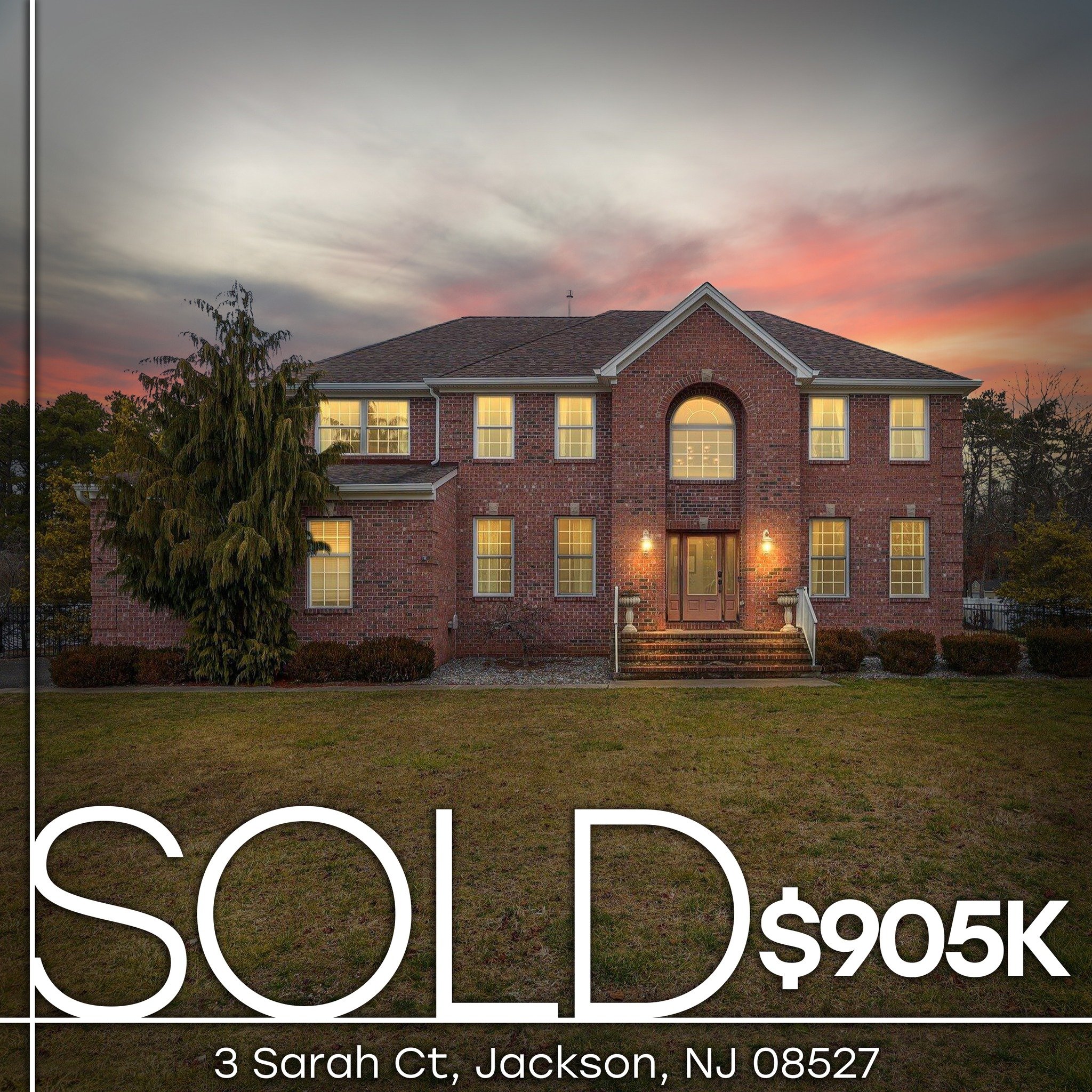 💥JUST SOLD!💥
📍3 Sarah Ct, Jackson, NJ 08527
4 Bed | 2.5 Bath | 2,960Ft.&sup2;

This beautiful colonial in the Forest Walk community of Jackson is officially Sold. With the grand foyer, high ceilings, fireplace, breakfast bar, wood burning fireplac