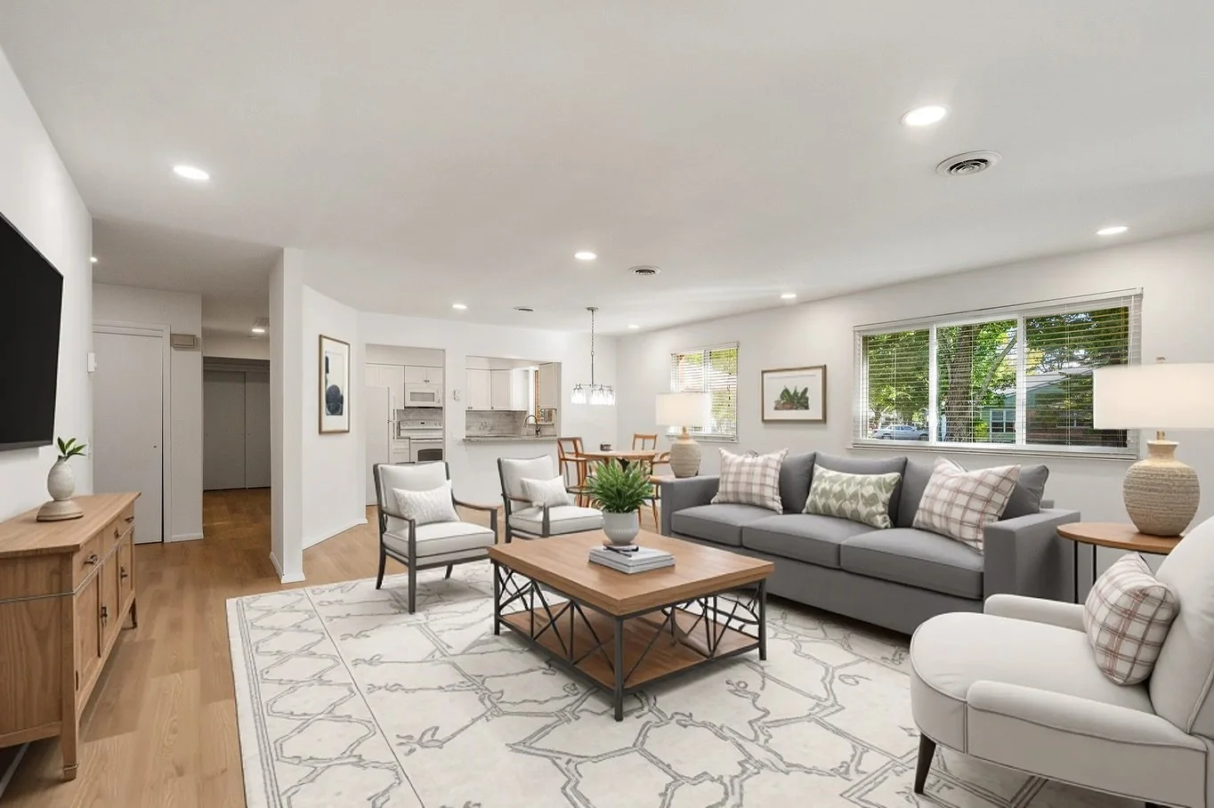 ✨ 𝙁𝙤𝙧 𝙎𝙖𝙡𝙚 𝙞𝙣 𝙒𝙝𝙞𝙩𝙞𝙣𝙜✨ This isn&rsquo;t just a home&mdash;it&rsquo;s a 𝘧𝘳𝘦𝘴𝘩 𝘴𝘵𝘢𝘳𝘵.

Step inside this fully renovated 𝟮 𝗯𝗲𝗱 | 𝟮 𝗯𝗮𝘁𝗵 𝗖𝗿𝗲𝘀𝘁𝘄𝗼𝗼𝗱 𝗩𝗶𝗹𝗹𝗮𝗴𝗲 𝗙𝗼𝘂𝗿 beauty and find: ✔️ Custom tile walk-in
