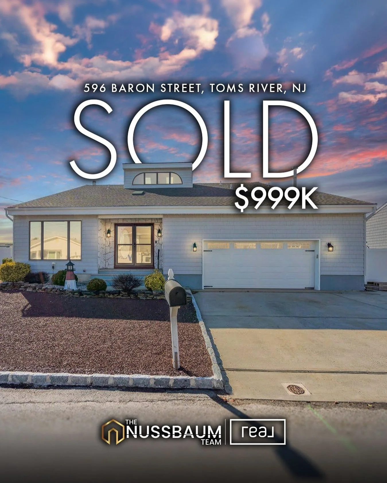 𝙎𝙊𝙇𝘿🔑🌊
Another 𝘸𝘢𝘵𝘦𝘳𝘧𝘳𝘰𝘯𝘵 𝘥𝘳𝘦𝘢𝘮&mdash;gone just like that!
 𝟳𝟱 𝗳𝘁 𝗼𝗳 𝘄𝗮𝘁𝗲𝗿 𝗳𝗿𝗼𝗻𝘁𝗮𝗴𝗲 ✅ Open water access ✅ Sunken living room + fireplace vibes ✅ 𝘊𝘰𝘢𝘴𝘵𝘢𝘭 𝘭𝘪𝘧𝘦𝘴𝘵𝘺𝘭𝘦 𝘶𝘯𝘭𝘰𝘤𝘬𝘦𝘥 🌊🐚

Congrats