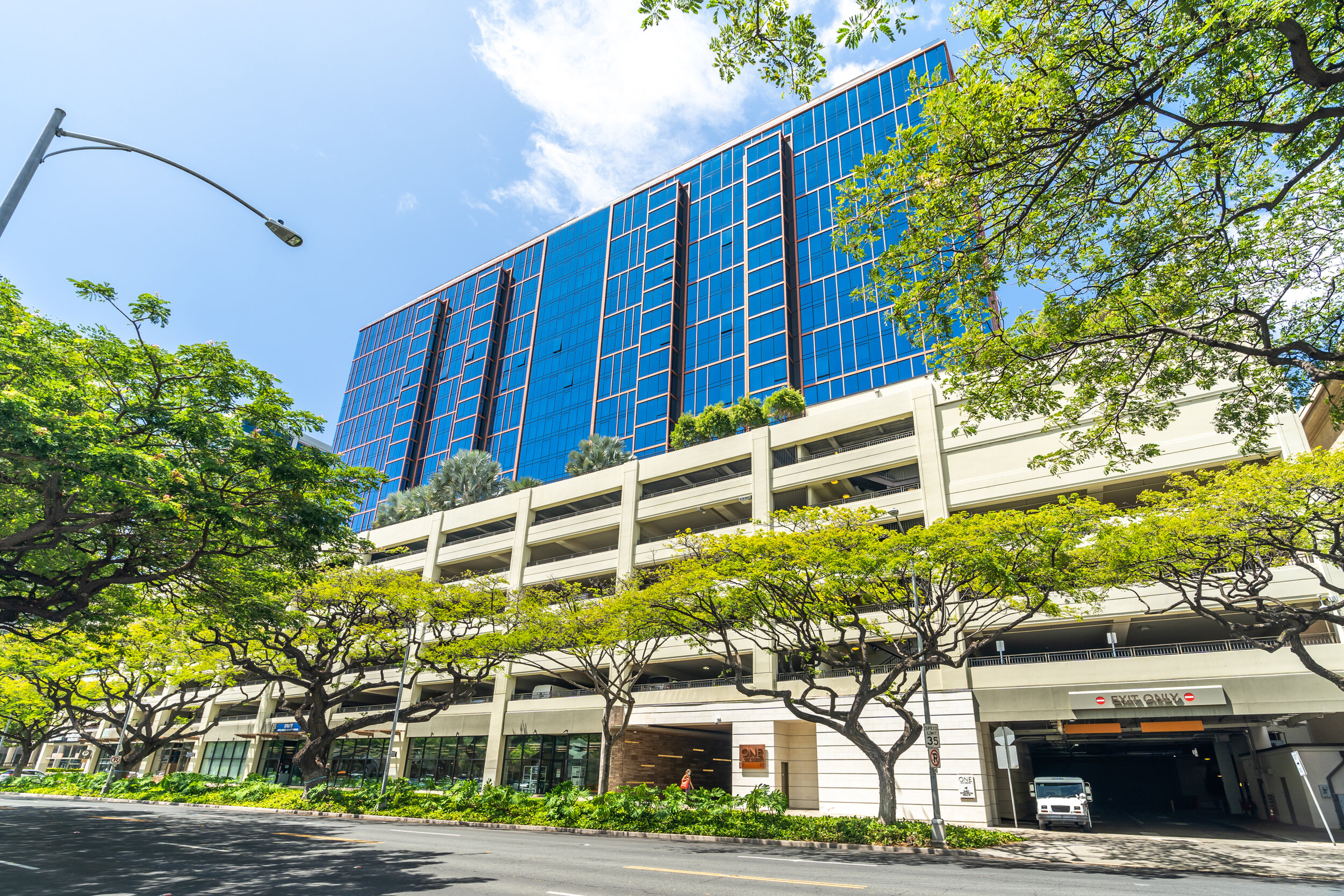 One Ala Moana.jpg