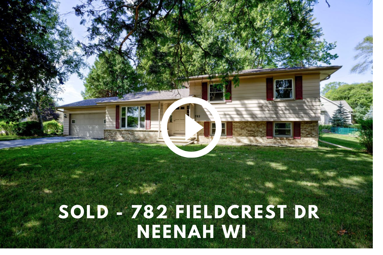 782 Fieldcrest Dr, Neenah WI