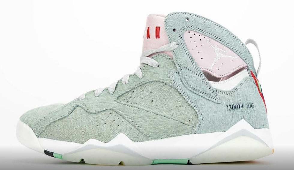 Air Jordan 7 “Hare 2.0”