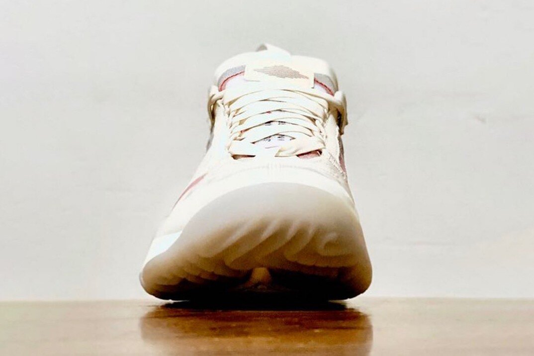 https---hypebeast.com-image-2020-06-jordan-brand-delta-sp-swoosh-jumpman-logos-closer-look-react-sole-unit-3.jpg