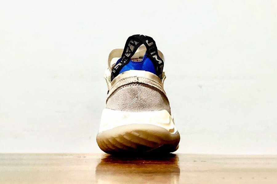 https---hypebeast.com-image-2020-06-jordan-brand-delta-sp-swoosh-jumpman-logos-closer-look-react-sole-unit-4.jpg