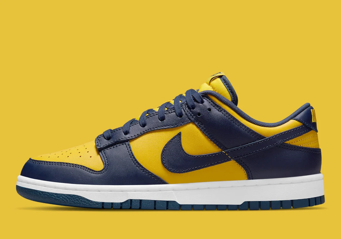Nike Dunk Low “Varsity Green” &amp; “Michigan”