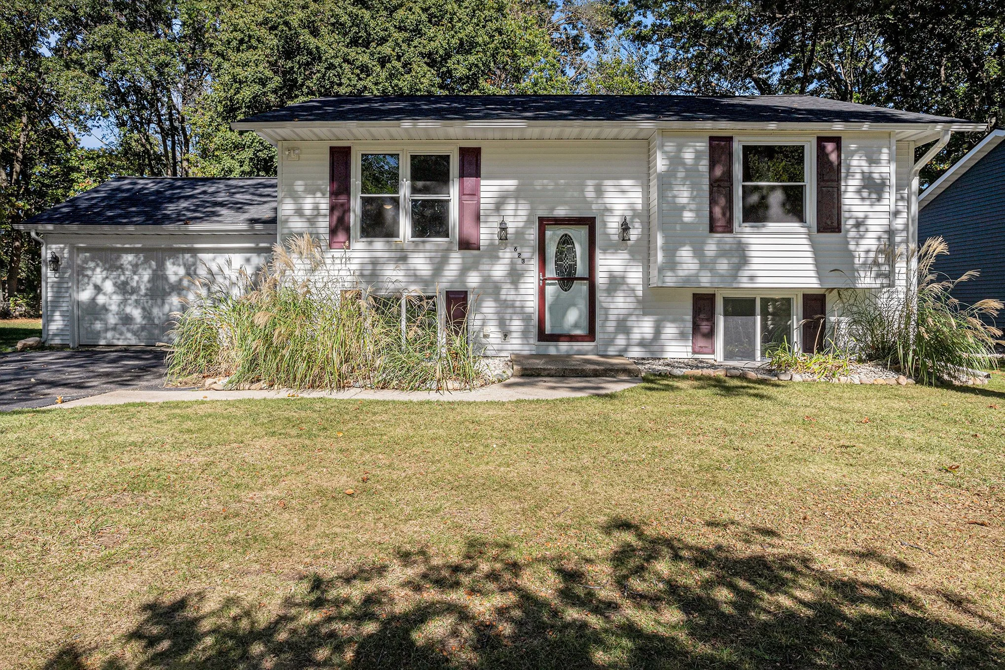 001-623-glenview-circle-plainwell-mi-49080.jpg