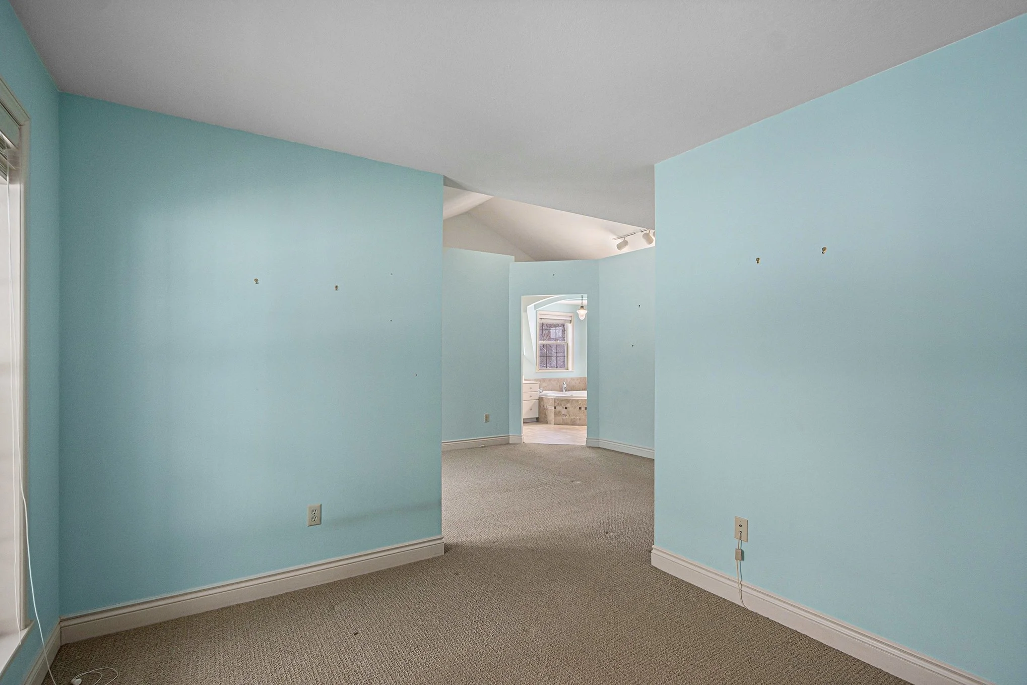 017-8220-glenwynd-dr-kalamazoo-mi-49009.jpg