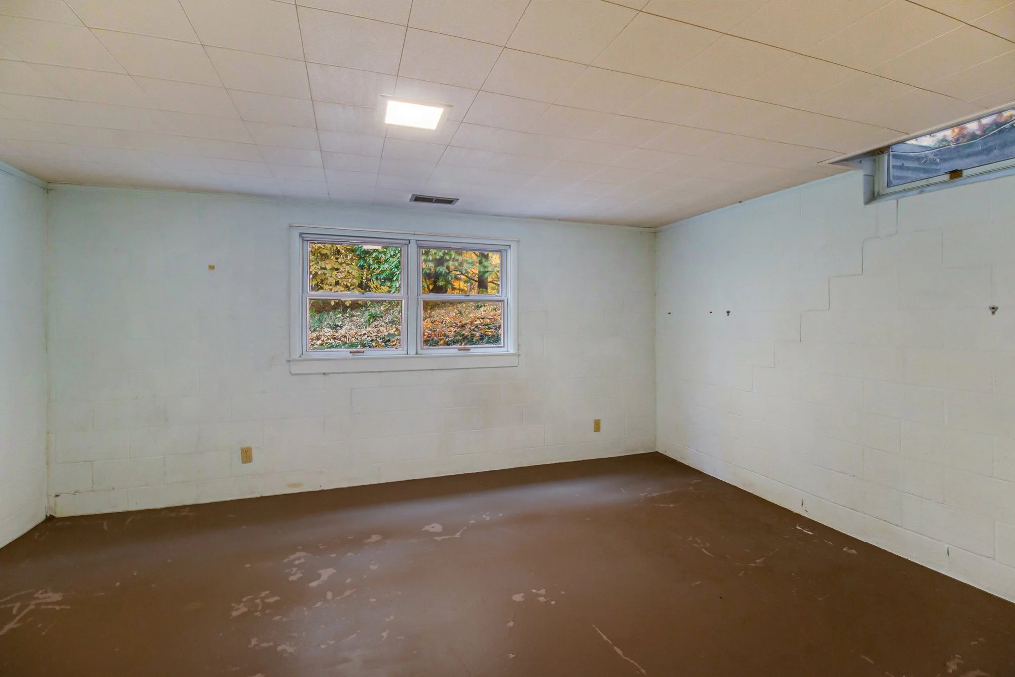 013-6289-147th-ave-holland-mi-49423.jpg