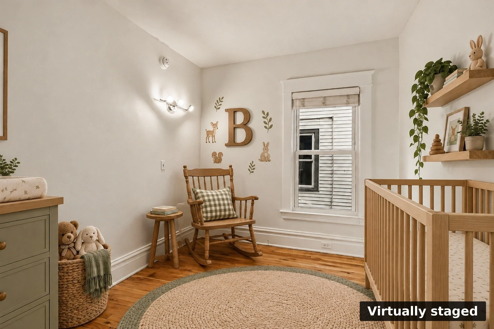 Bedroom 1_02.jpg