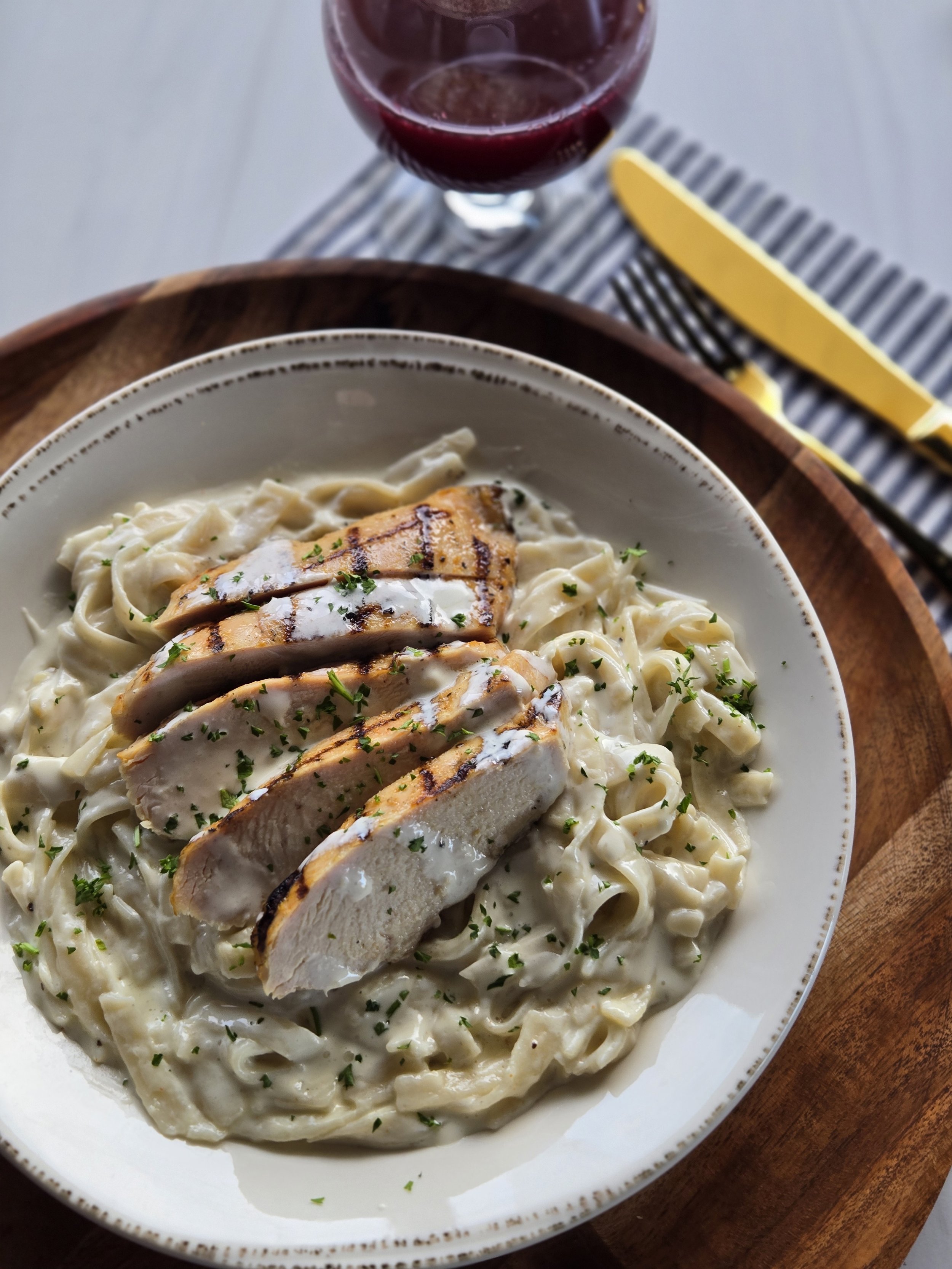 Grilled Chicken Alfredo (16oz)