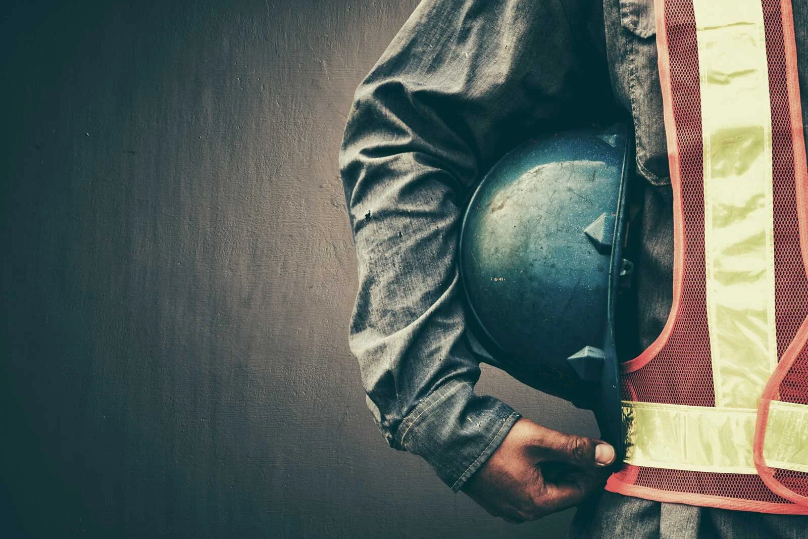 Bipartisan Senators Introduce Bill Banning All Future Non-compete Clauses
