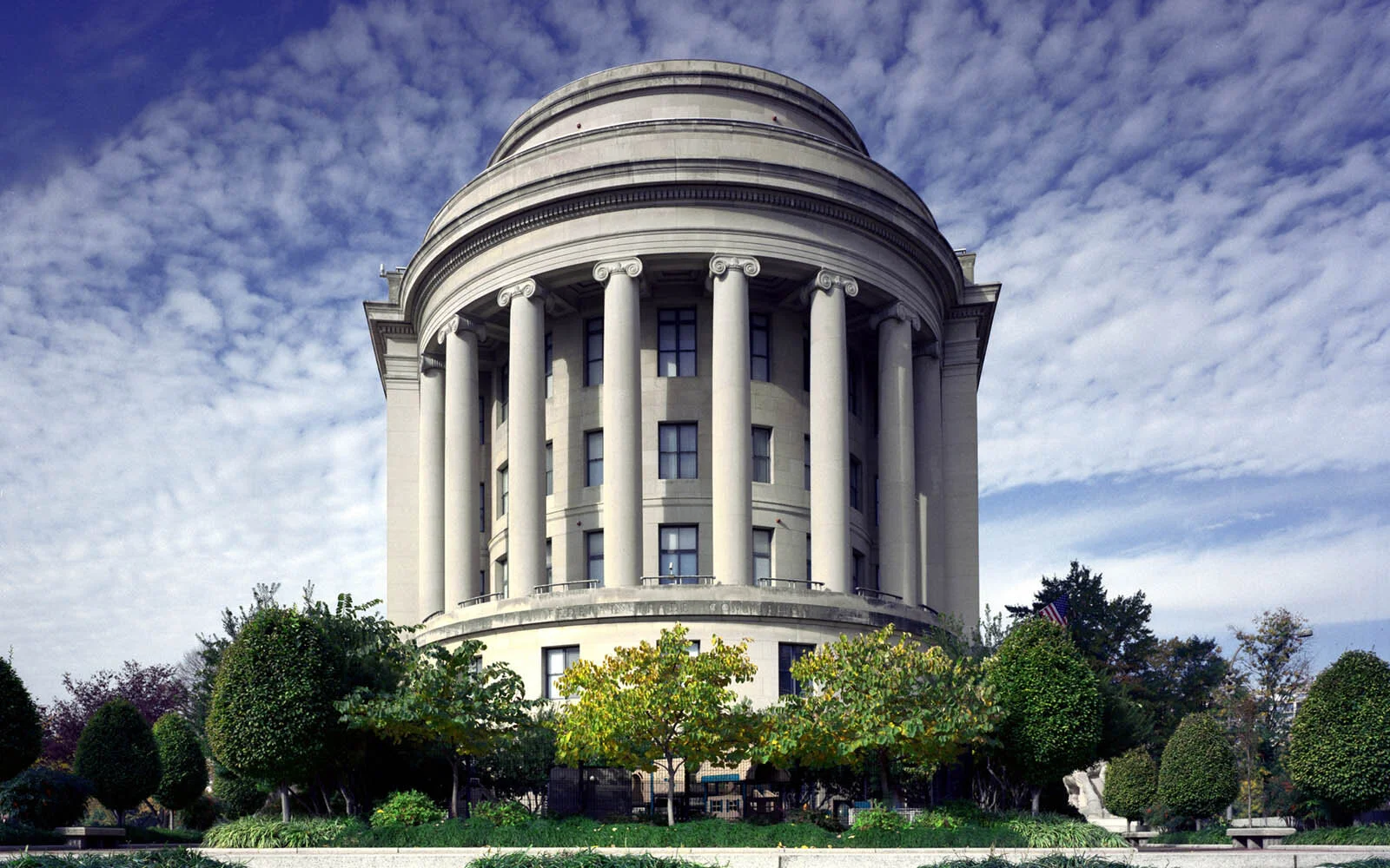 Open Markets Institute Reacts to FTC Approval of $80 Billion Linde-Praxair Merger