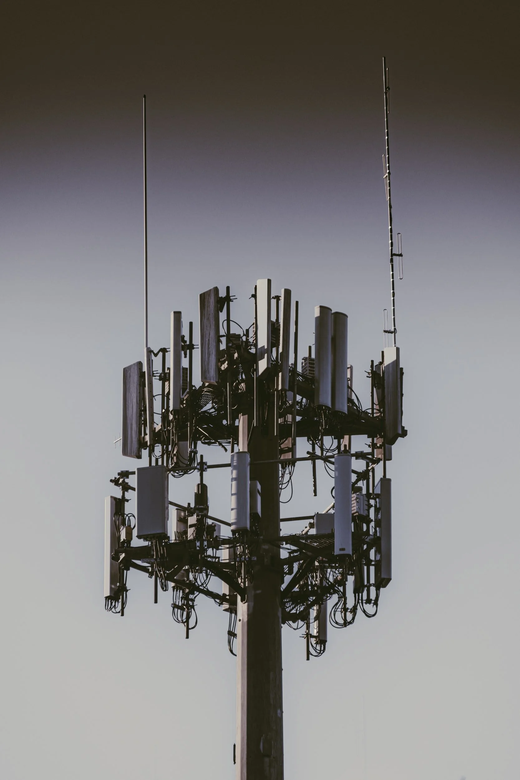 Broadband and Breakfast - Verizon, TracFone Deal Gets FCC and California Approval