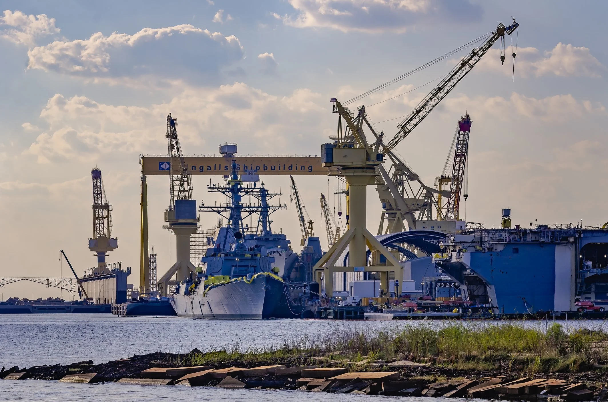 Washington Monthly - Trump Promised a Shipbuilding Boom. He’s Sinking It Instead