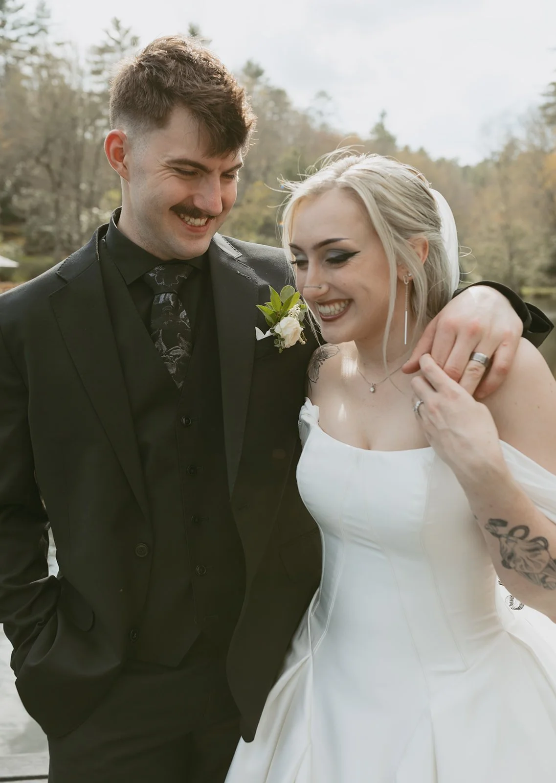 HighlandsNC-WeddingDay-FlatMountainFarm-CouplesPhotos-068.jpg