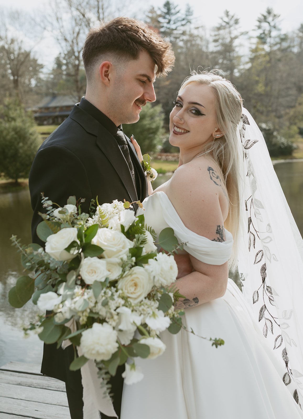 HighlandsNC-WeddingDay-FlatMountainFarm-CouplesPhotos-074.jpg
