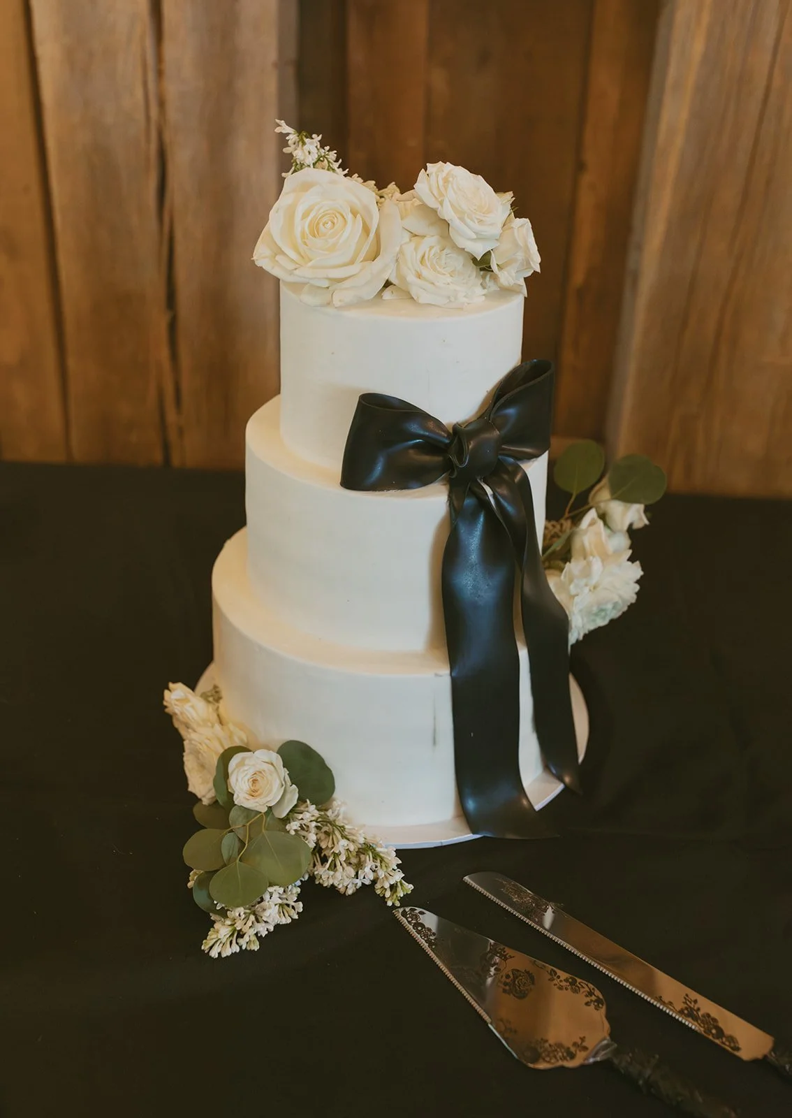 HighlandsNC-WeddingDay-FlatMountainFarm-Reception-057.jpg