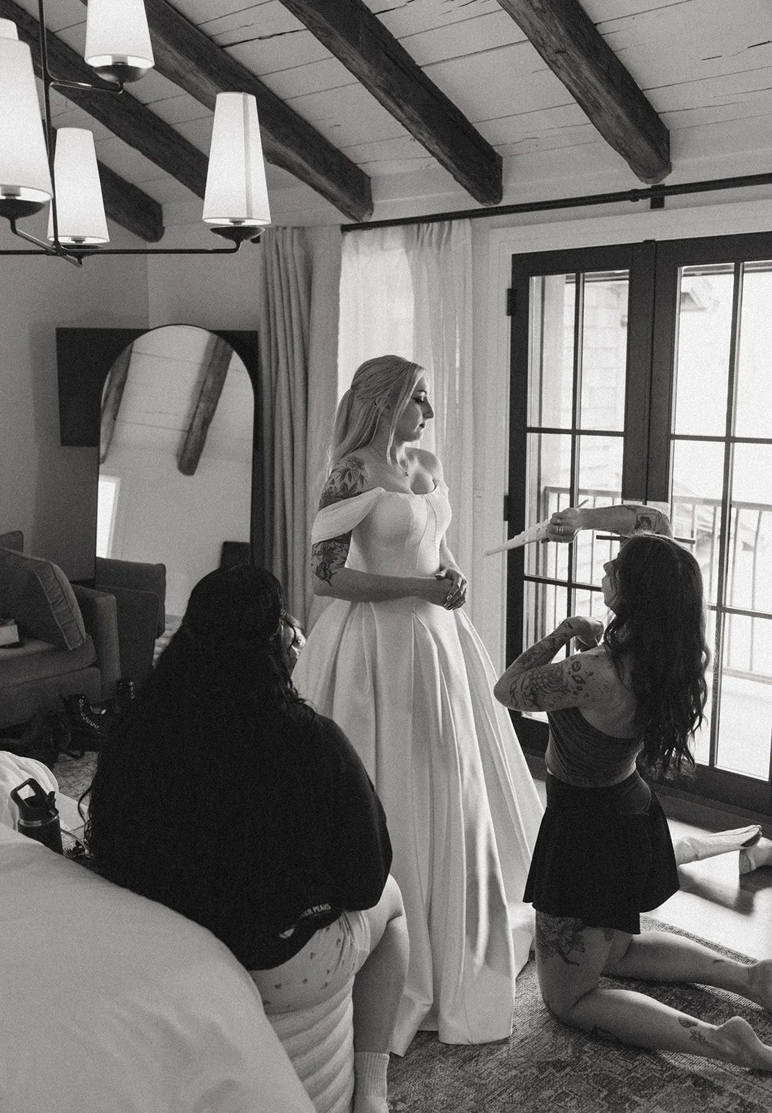 HighlandsNC-WeddingDay-FlatMountainFarm-GettingReady-45.jpg