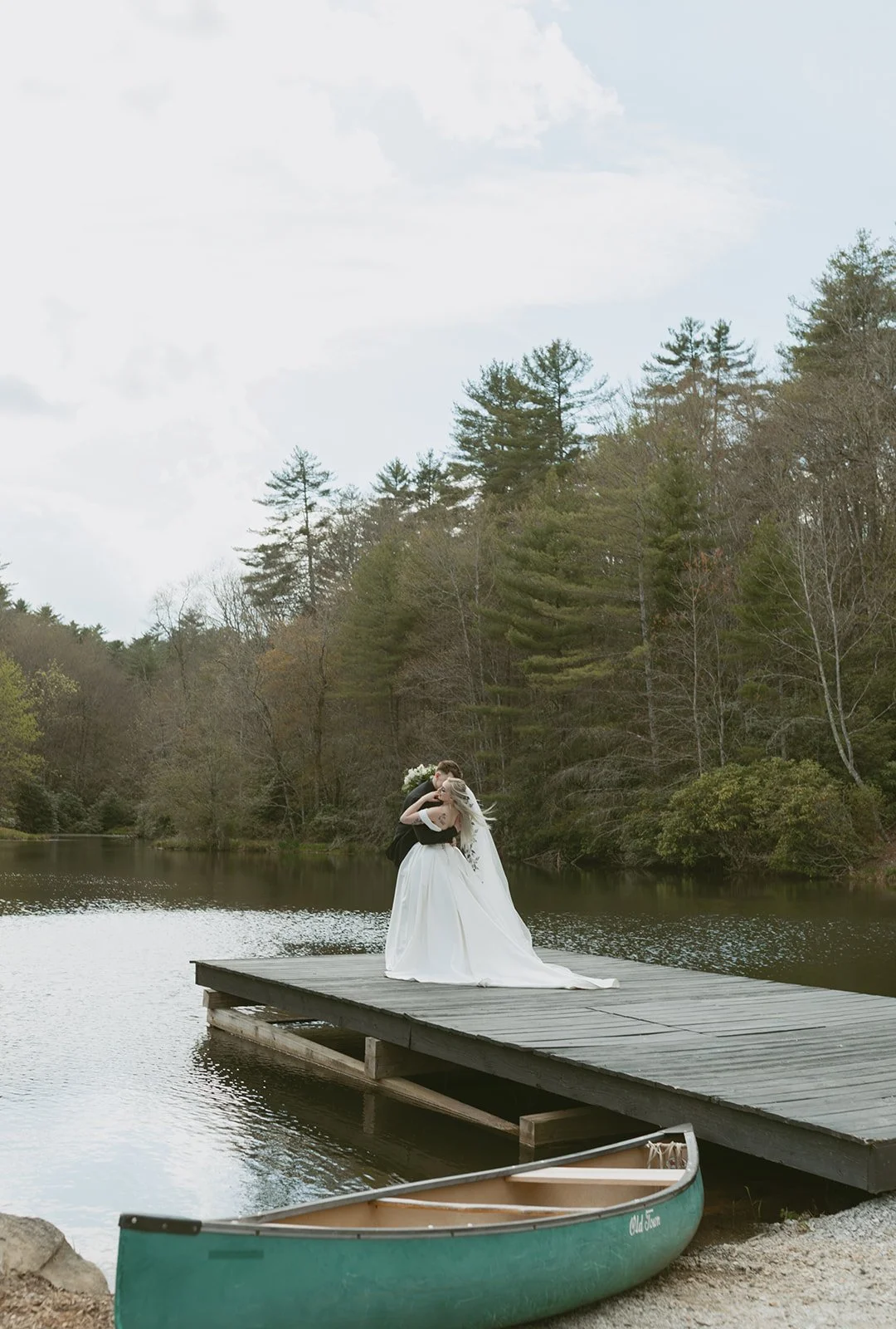 HighlandsNC-WeddingDay-FlatMountainFarm-CouplesPhotos-037.jpg