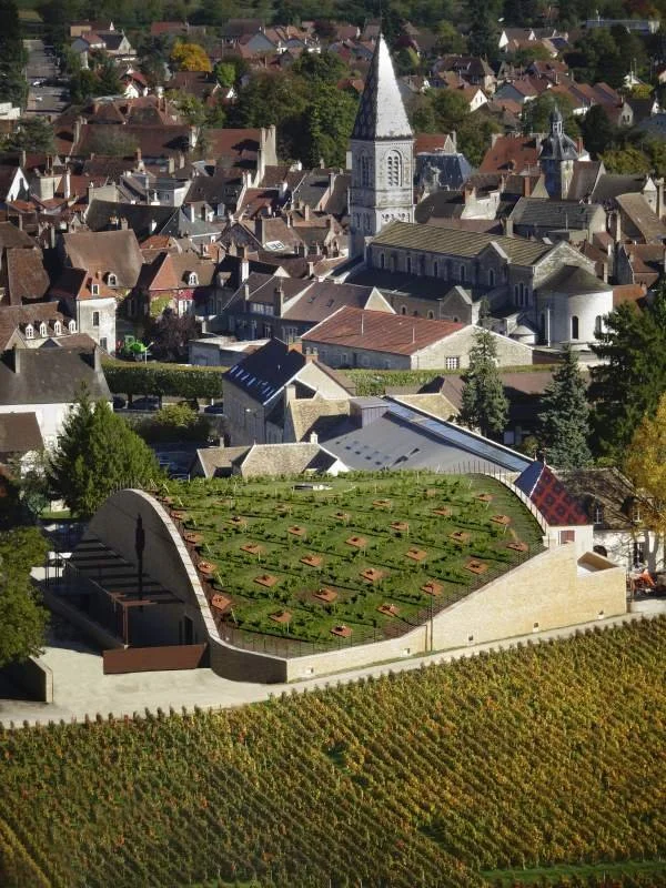 Cuverie_extérieur-automne©Jean-ClaudeBoisset_LesUrsulines_600_800_65.jpg