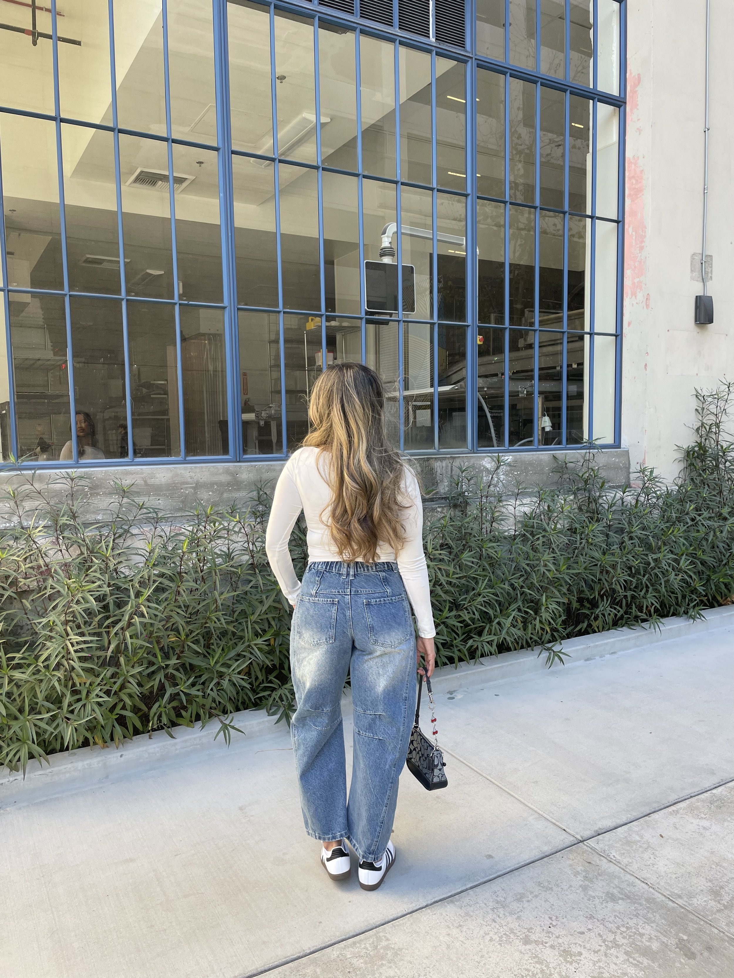 denim barrel jeans.jpg