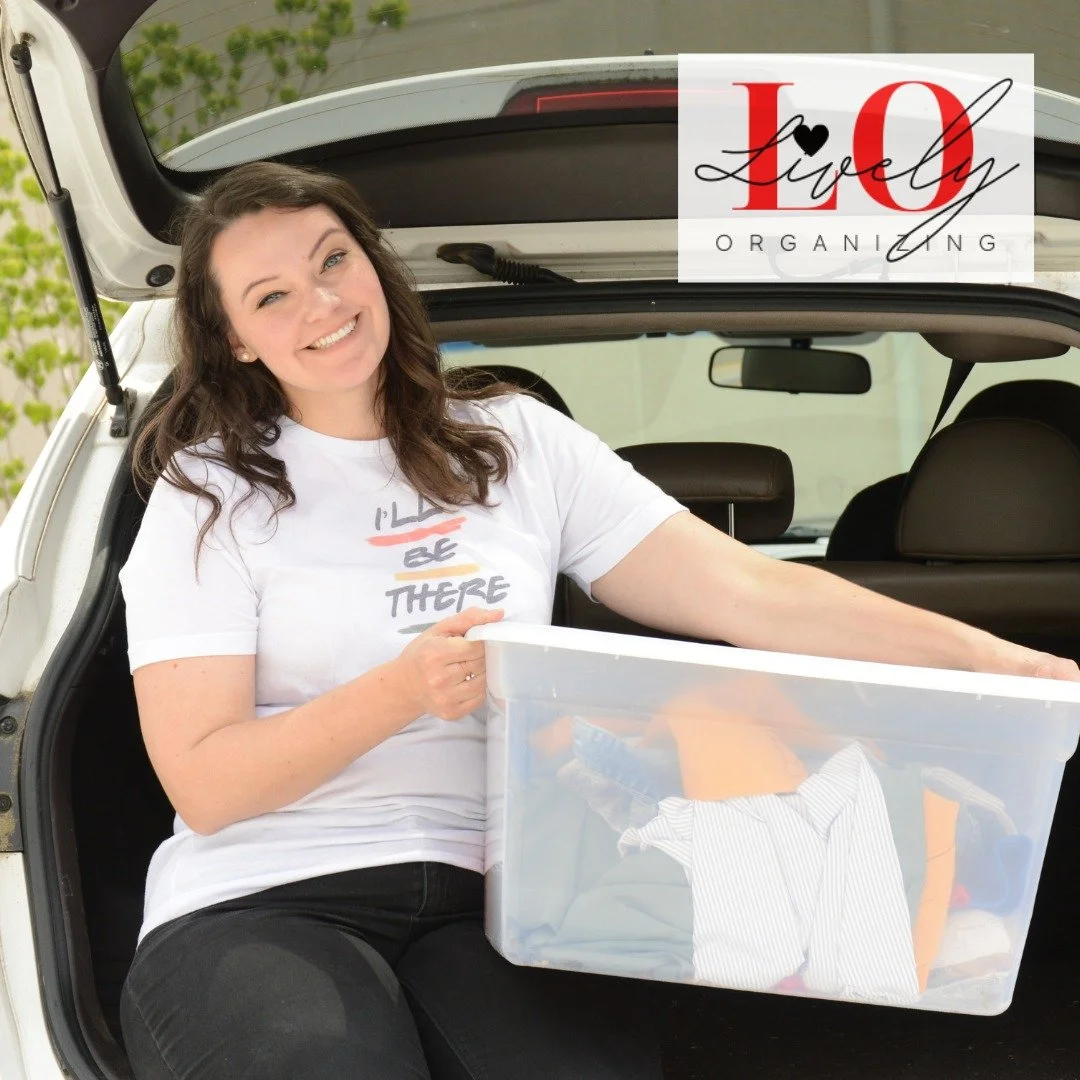 I'll be there for you... for all of your organizing needs!
We offer a variety of services, tailored to fit you and your home's needs. Whether you need organizing services, staging services, or holiday decorating services - we're here for you! We're