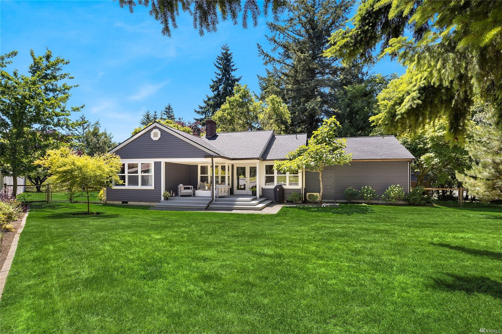 Open House:  Sunday July 16th. 12-2PM 

This cool, remodeled, single-level home is on a sunny flat lot. It has a beautifully updated kitchen, bathrooms, and newer windows; plus built-in cabinetry and hardwood floors throughout. Spacious great room fl