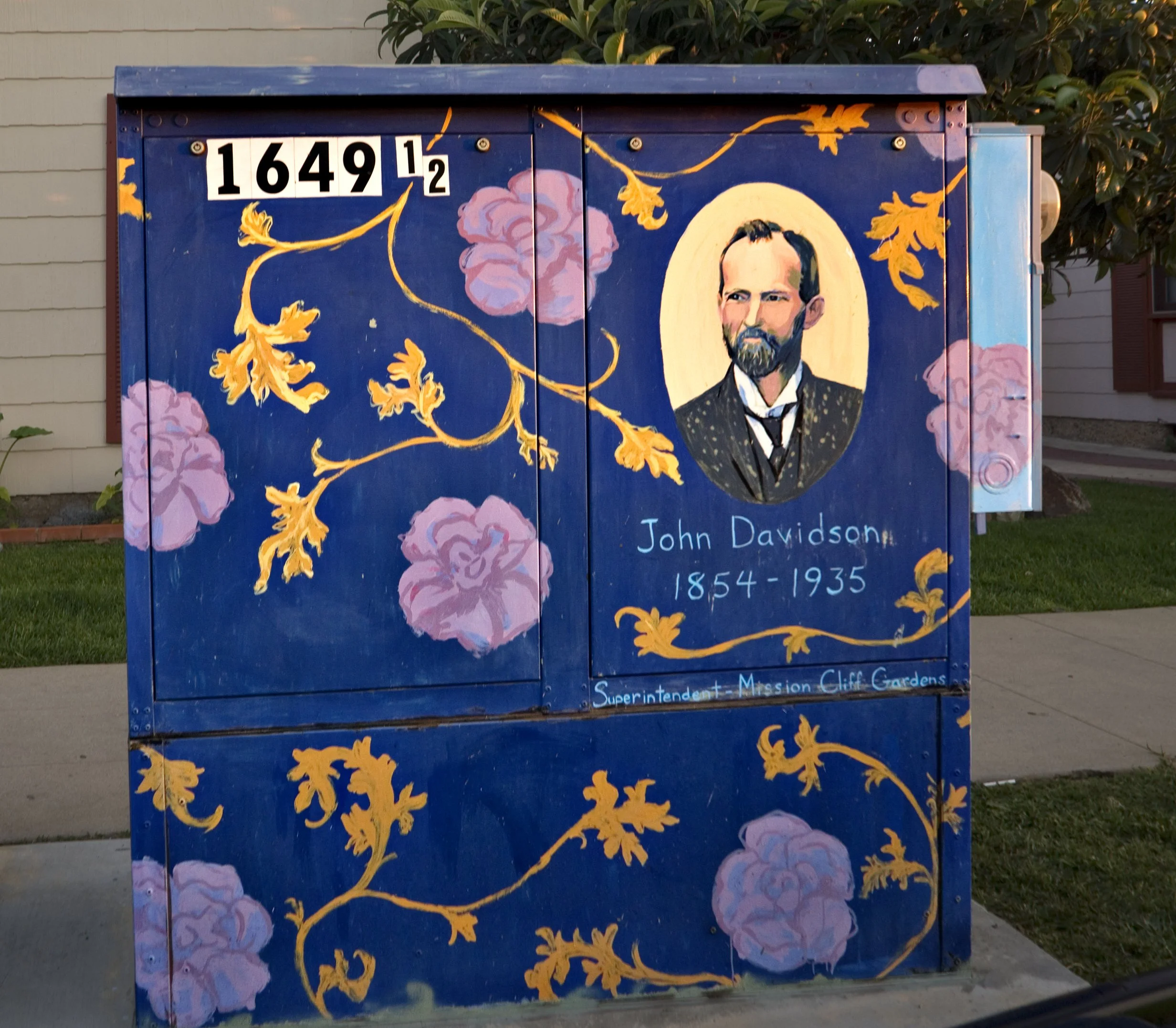 Utility Box-John Davidson_Dan Soderberg.jpg