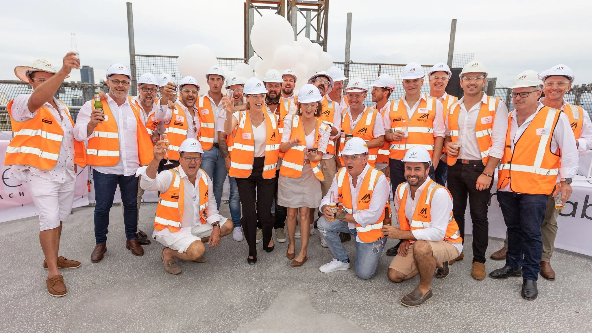EVENT Topping Out White Main Beach 2023 (33).jpg